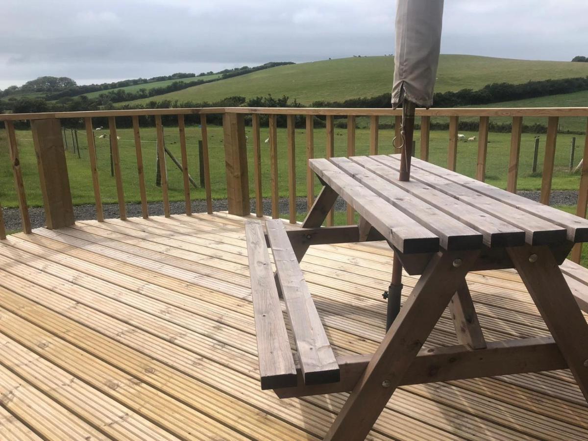 Captivating 2-Bed Static Caravan In Holyhead Llanfachraeth Екстер'єр фото